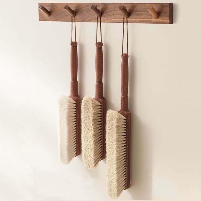 Hand Broom Brush, Hand Broom, Beech Wood Handle Horse Hair Brushs, 13.4 Inch Long Dust Brush, for Suits, Counters, Beds, Clothes, Furniture, Fireplace, Pet Hair, Bench, Car, Woodworking Cleaning