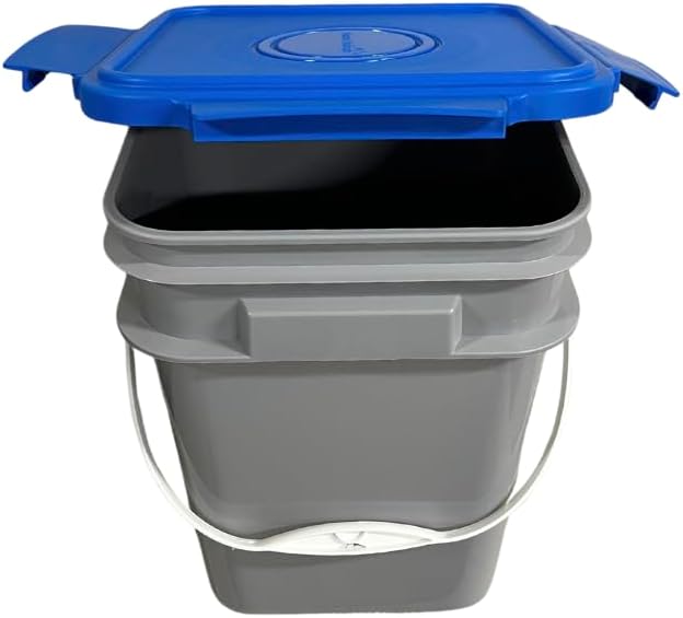 House Naturals 4 Gallon Square Bucket Pail with Plastic Handles and Blue Lid (3 Pack)