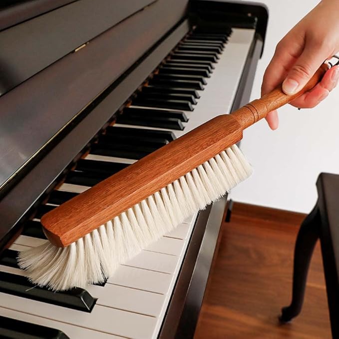 Hand Broom Brush, Hand Broom, Beech Wood Handle Soft Bristle Broom, 13.4 Inch Long Dust Brush, for Suits, Counters, Beds, Clothes, Furniture, Pet Hair, Bench, Car, Woodworking Cleaning