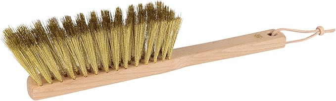 Redecker Brass Wire Hand Brush for Carpets, Rugs, Car Mats & Outdoor Wood Steps – Oiled Beechwood Handle, Deep-Cleaning Bristles for Dirt, Moss & Pet Hair Removal