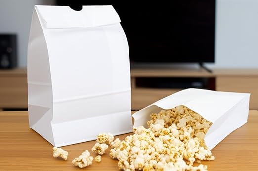 Karat 4lb Paper Lunch Bags - White, 2,000 Count - Versatile Paper Bags for Small Business, Snacks, Popcorns or Party Favor - Sturdy, Self-Standing, Reusable