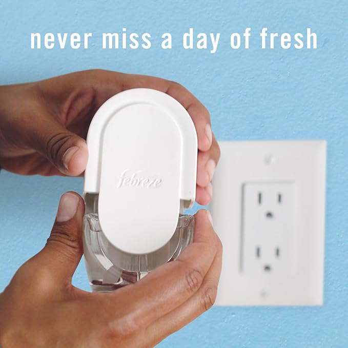 Febreze Plug In Air Freshener Scented Oil Refill Pine & Berry, 4ct