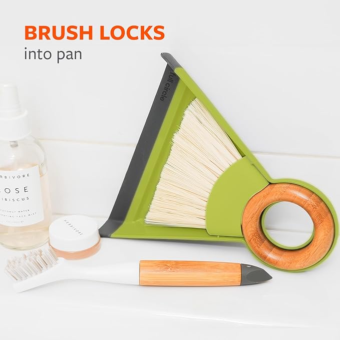 Full Circle Cleaning, Tiny Team Mini Brush & Dustpan Set, Green