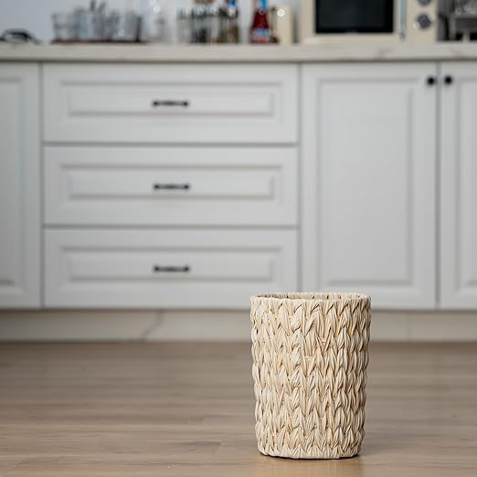 GRANNY SAYS Small Wicker Trash Can, 2 Gallon Bathroom Waste Basket, Small Bathroom Garbage Can, Plastic Trash Basket for Decor, Round Wastebaskets for Office, Bedroom, Cabinet
