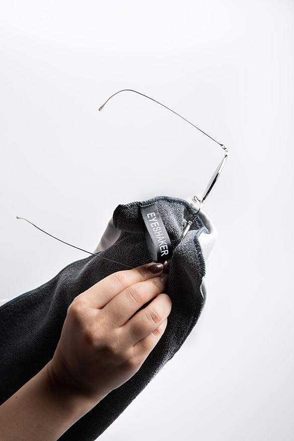 Glasses Cleaning Cloth (30 x 20 cm) - Microfiber Cloth for Cleaning Your Glasses, The Display of Your Cell Phone and Laptop as Well as The Lens of Your Camera from