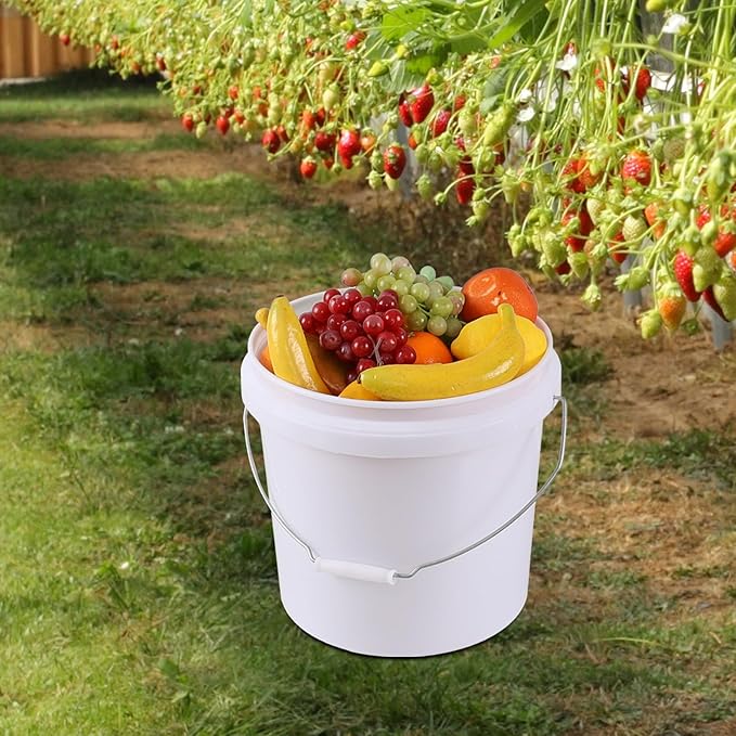 Farmoon 6 Packs 4 Gallon Food Grade Sealable Bucket, White Round Storage Bucket with Lid